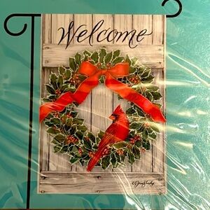 Wreath Garden Flag